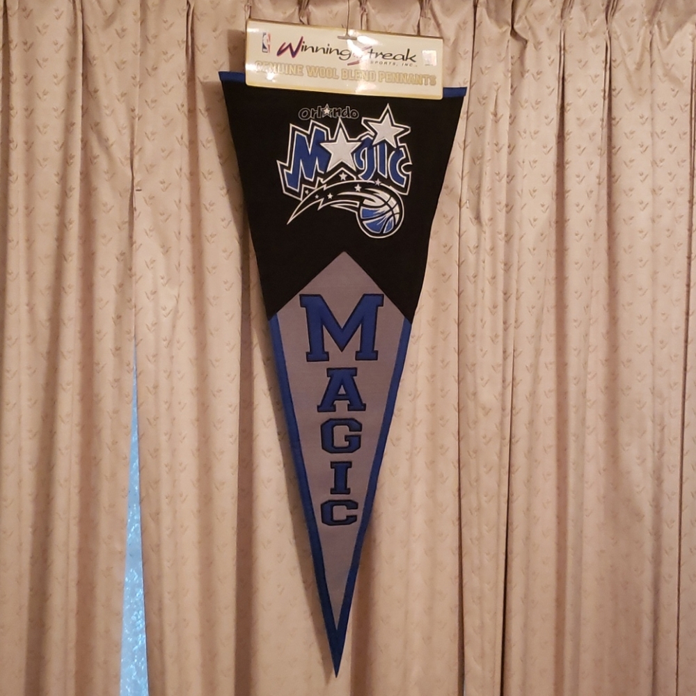 Genuine Wool Blend Orlando Magic pendant